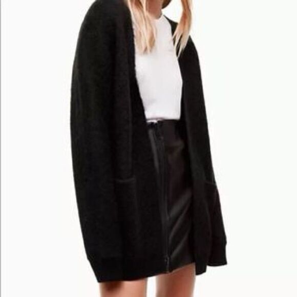 Aritzia - Talula Lenox Sweater Cardigan - Picture 1 of 6